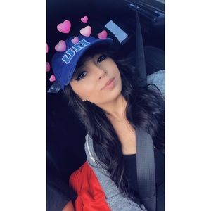 Meet your Posher, Alexandra